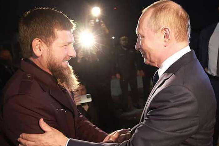 Кадыров и Путин обсудят ситуацию после неоднозначного заявления об отставке