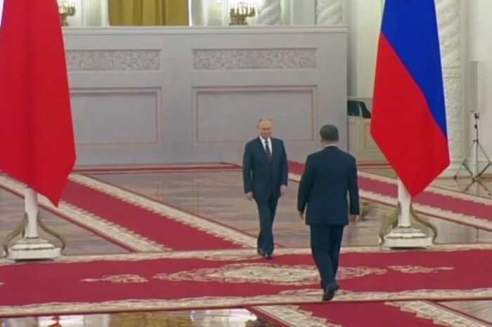 Си Цзиньпин прибыл в Кремль и встретился с Путиным