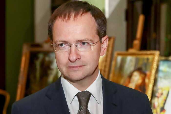 Четыре переговорщика и четыре специалиста: состав российской делегации на переговорах в Турции